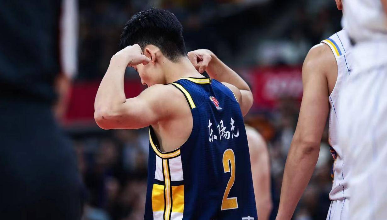 包含拉齐奥赛前复出首秀,志在CBA常规赛名次提升,态度坚定,赛程密集仍需轮换的词条 包含拉齐奥赛前复出首秀,志在CBA常规赛名次提升,态度坚定,赛程密集仍需轮换的词条