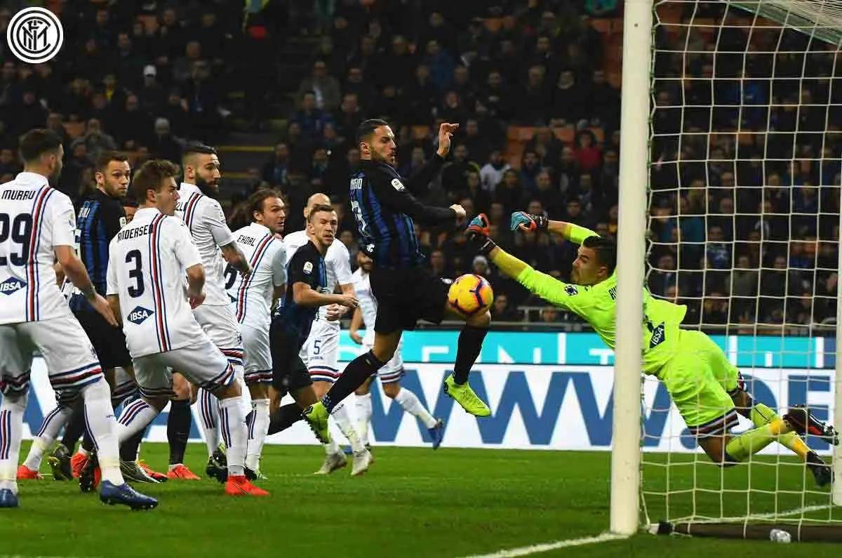 新版AC米兰队徽 新版AC米兰队徽