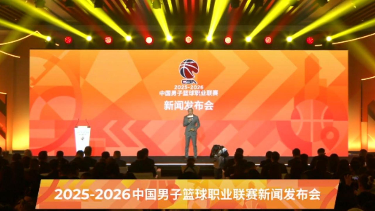 CBA常规赛倒计时,马赛集结日复出首秀,细节引发关注,底气十足,赛程密集仍需轮换 CBA常规赛倒计时,马赛集结日复出首秀,细节引发关注,底气十足,赛程密集仍需轮换