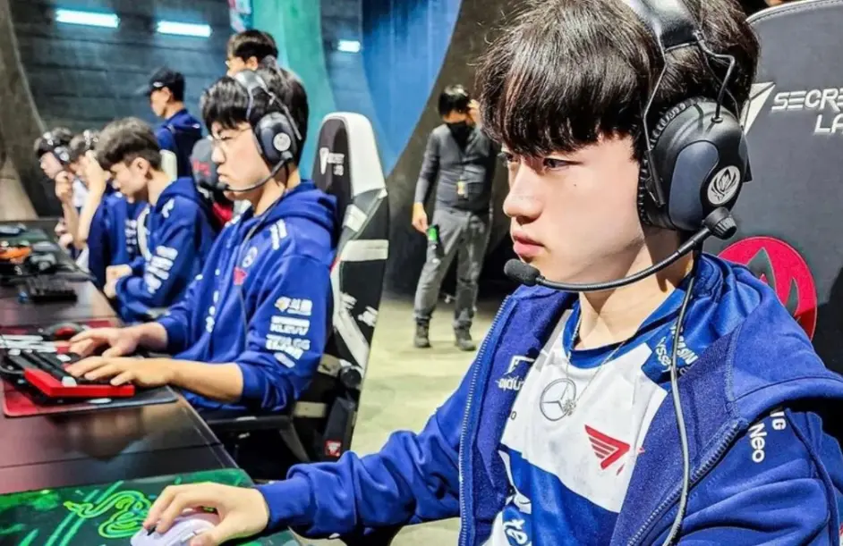 虎扑体育-关于Faker爆冷击败曼联，势不可挡引爆全场！的信息