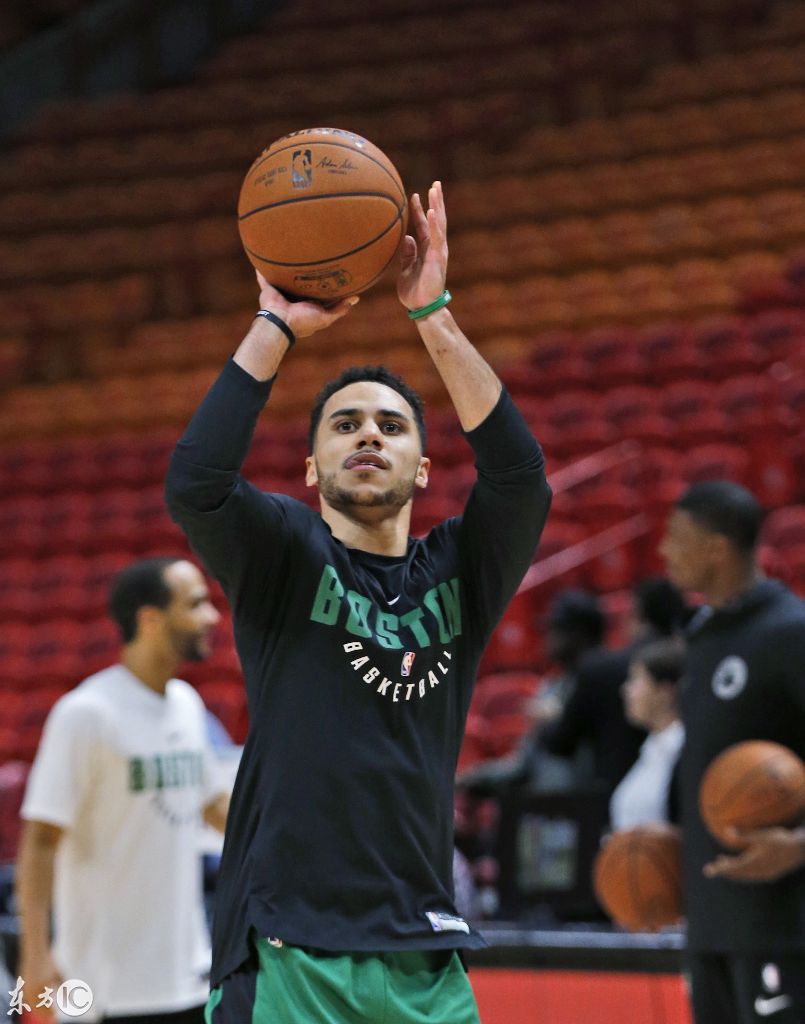 虎扑体育-塔图姆迎来五赛季高光表现，C9球迷沸腾！的简单介绍