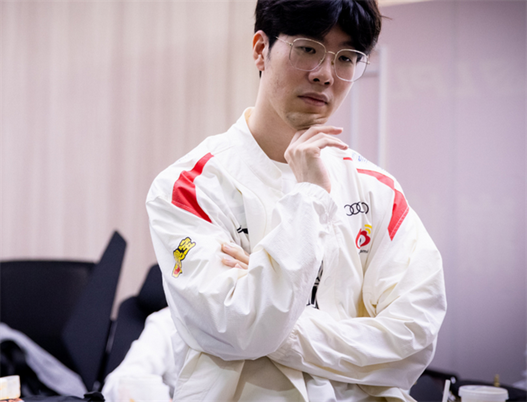 虎扑篮球-关于TheShy回归赛场，突破纪录首场状态亮眼，FPX观众沸腾！的信息